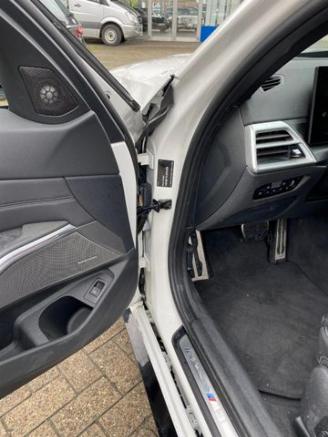 BMW M3 Competition *HEAD-UP - PANO - 360 KAM - NAVI* picture 15