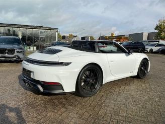 Damaged car Porsche 911 Carrera 4 GTS T-Hybrid Cabrio *BURMESTER* 2025/1