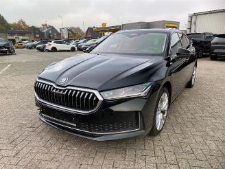  Skoda Superb Combi 1.5 TSI iV L&K *HEAD-UP - PANO-AHK* 2025/3