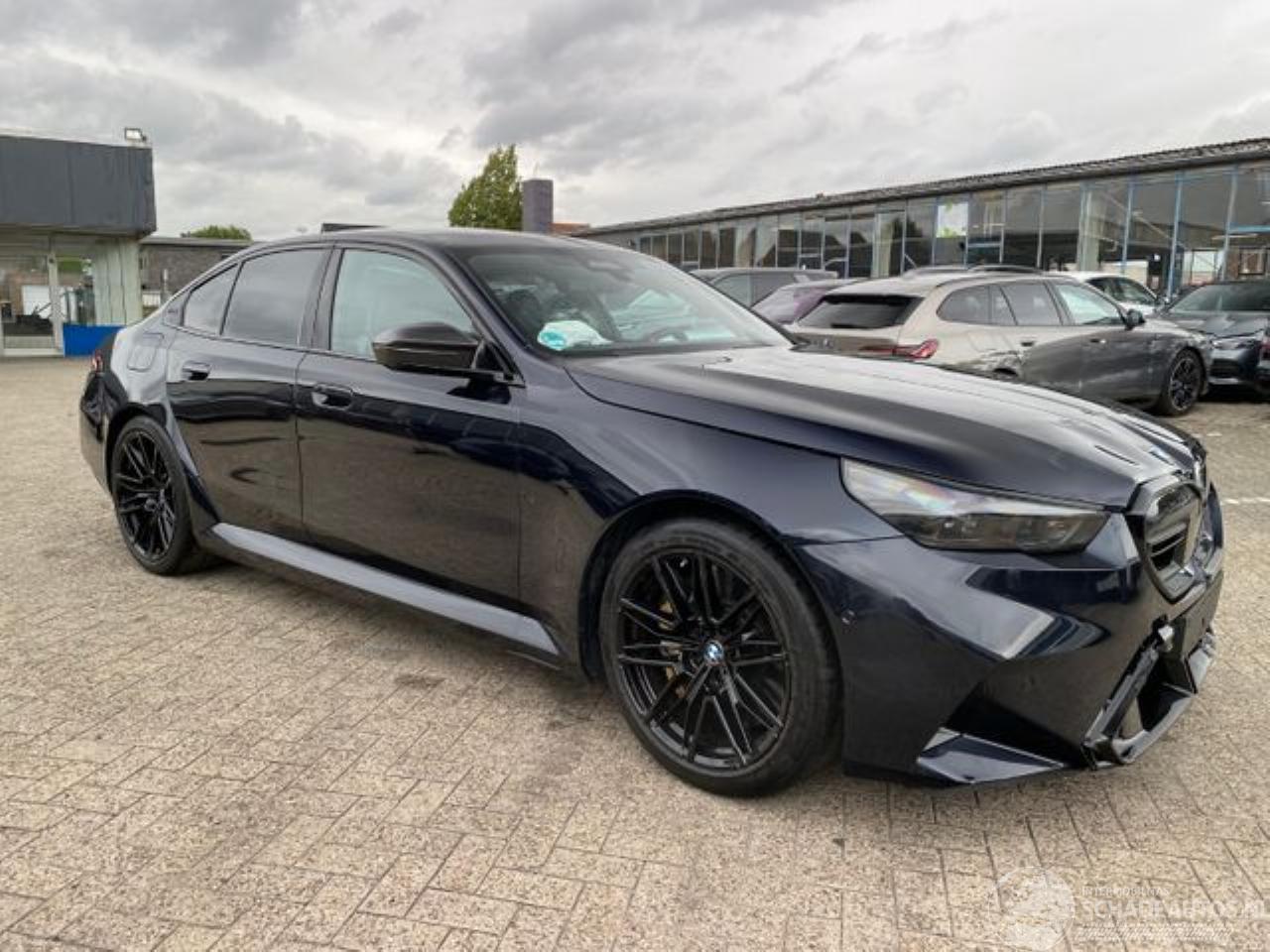 BMW M5 *HEAD-UP - KERAMIK - CARBON-PAKET -B&W*