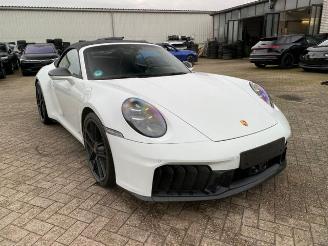 Porsche 911 Carrera 4 GTS T-Hybrid Cabrio *BURMESTER* picture 11