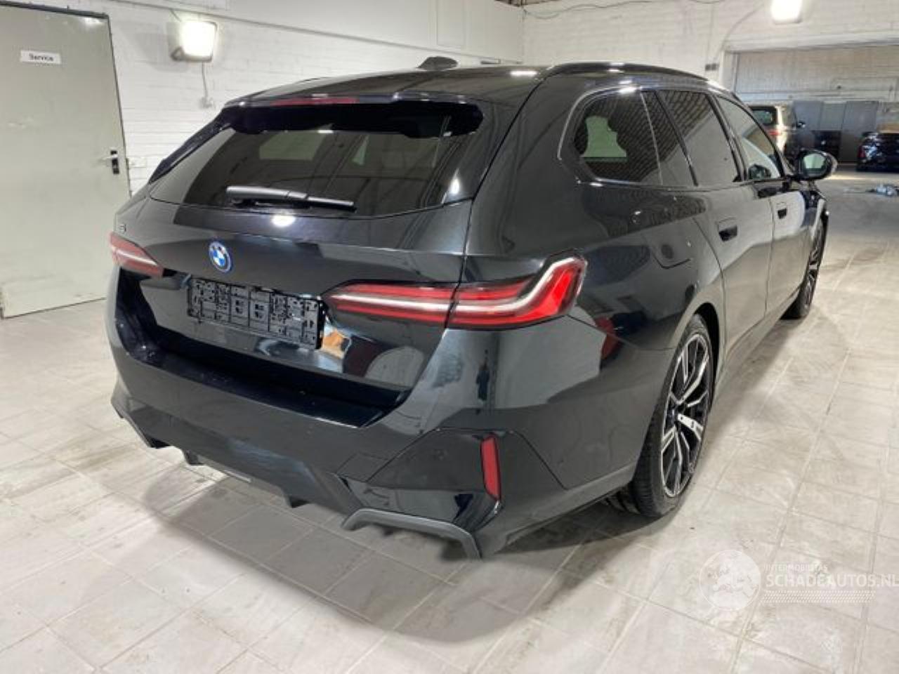 BMW i5 eDrive40 Touring M Sport* HUD - KAM*