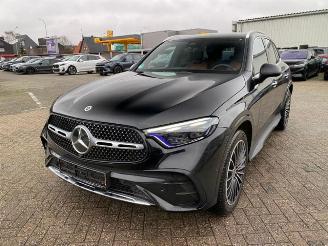 Schadeauto Mercedes GLC 220d 4Matic AMG Line *PANO - AHK - 360 KAM* 2024/11