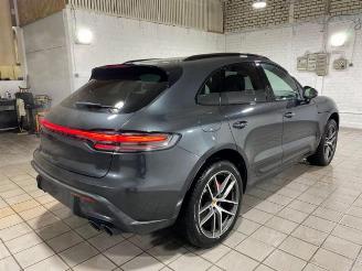 Porsche Macan S Chrono/Pano/Bose/AHK/Kam/Navi picture 3