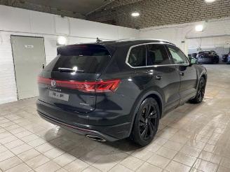 Unfallwagen Volkswagen Touareg 3.0 TSI eHybrid 4Motion Elegance 2024/1