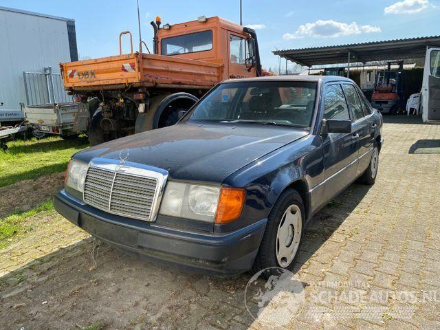 Mercedes E-klasse 230 W124 Limousin