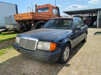Ocazii autoturisme Mercedes E-klasse 230 W124 Limousin 1991/4