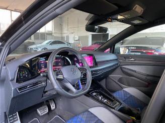 Volkswagen Golf R 4Motion picture 13