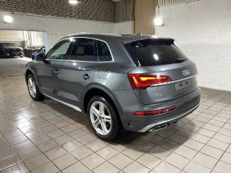uszkodzony samochody osobowe Audi Q5 50 TFSIe quattro S line AHK/Leder/Navi 2024/3