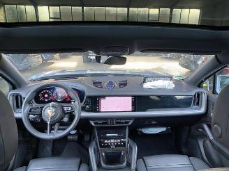 Porsche Cayenne E-Hybrid Coupe CHRONO/PANO/HUD/360/BOSE picture 18