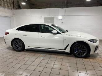 Voiture accidenté BMW i4 eDrive40 M Sport HUD/AHK/360/H&K/NAVI 2025/1