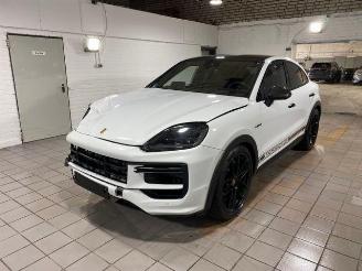 skadebil auto Porsche Cayenne Coupe Turbo E-Hybrid mit GT-Paket 2024/12
