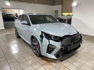 Schadeauto BMW iX2 xDrive30 M Sport KAM/NAVI/H&K 2024/3