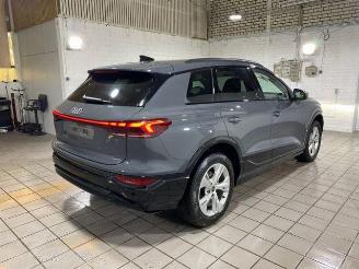Unfallwagen Audi Q6 e-tron Leder/360/Navi - Fahrbereit 2025/10