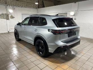 Coche accidentado Volkswagen Tiguan 1.5 TSI e-Hybrid R-Line PANO/HUD/AHK/KAM 2025/2