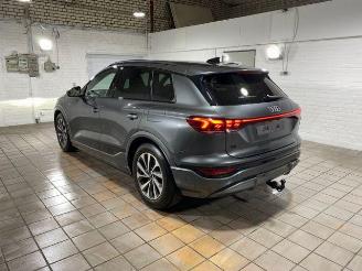 Unfallwagen Audi Q6 e-tron Performance S line AHK/KAM/NAVI 2025/3