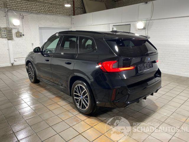 BMW iX1 eDrive20 M Sport KAM/NAVI