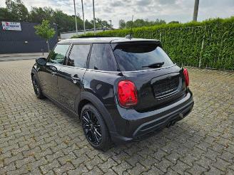 škoda osobní automobily Mini Cooper S 2.0 Sport-Aut. 4-türig PANO/HUD/H&K/KAM 2024/5