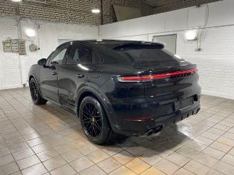 Schadeauto Porsche Cayenne E-Hybrid Coupe CHRONO/PANO/360/BOSE 2024/11