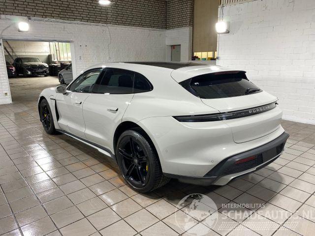 Porsche Taycan Sport Turismo KERAMIK/CHRONO/PANO/360/