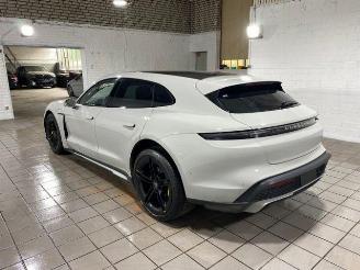 Schadeauto Porsche Taycan Sport Turismo KERAMIK/CHRONO/PANO/360/ 2025/10
