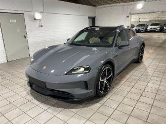 krockskadad bil auto Porsche Taycan 4S Cross Turismo CHRONO/PANO/HUD/360/BOSE 2024/12