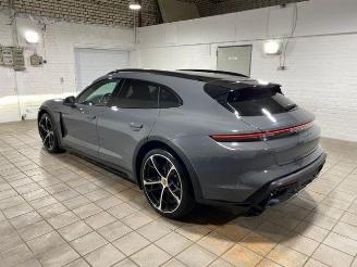 Porsche Taycan 4S Cross Turismo CHRONO/PANO/HUD/360/BOSE picture 4