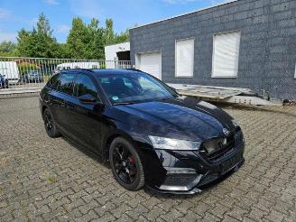 uszkodzony samochody osobowe Skoda Octavia RS Combi 2.0 TDI HUD/STANDHZG/KAM/NAVI 2023/5