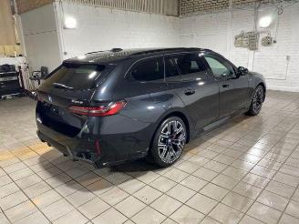 BMW 5-serie e Touring M Sport Pro PANO/HUD/AHK/360/B&W picture 2