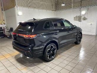 Volkswagen Tiguan 2.0 TDI DSG R-Line 4Motion PANO/STANDHZG picture 8