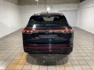 Volkswagen Tiguan 2.0 TDI DSG R-Line 4Motion PANO/STANDHZG picture 10