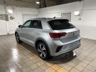 damaged passenger cars Volkswagen T-Roc 1.5 TSI DSG R-Line AHK/KAM/NAVI 2025/6
