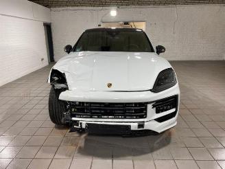 Porsche Cayenne Coupe Turbo E-Hybrid mit GT-Paket HUD picture 5