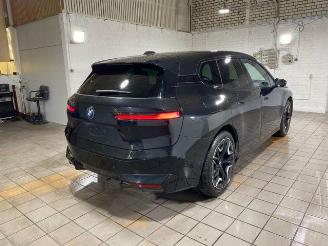 uszkodzony samochody osobowe BMW iX xDrive40 Sportpaket HUD/KAM/H&K 2022/9