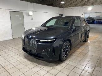 BMW iX xDrive40 Sportpaket HUD/KAM/H&K picture 6