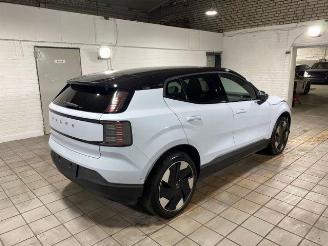 Volvo EX30 Ultra AWD Performance PANO/360/H&K/NAVI picture 9