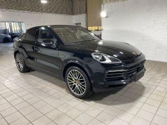krockskadad bil auto Porsche Cayenne E-Hybrid Coupe CHRONO/HUD/PANO/360/AHK 2023/3
