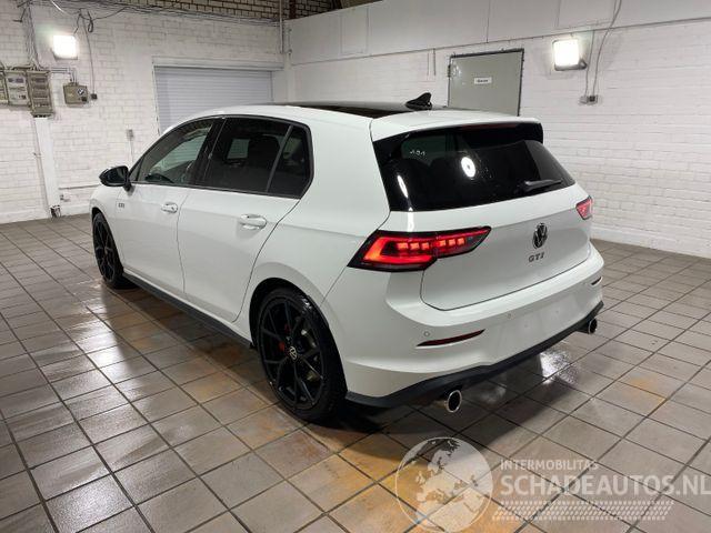Volkswagen Golf GTI DSG