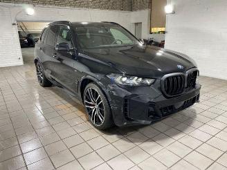 skadebil auto BMW X5 xDrive50e M Sport Pro PANO/HUD/AHK/360/H&K 2026/3