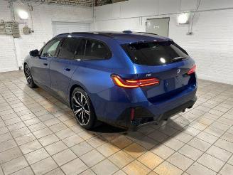 uszkodzony samochody osobowe BMW i5 xDrive40 Touring M Sport Pro PANO/HUD/360/B&W 2025/10