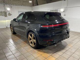 Voiture accidenté Porsche Cayenne E-Hybrid Coupe CHRONO/PANO/BOSE/360 2024/4