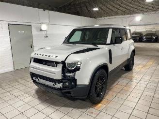 krockskadad bil auto Land Rover Defender S 110 D200 AWD PANO/HUD/360/NAVI 2026/3
