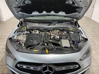 Mercedes GLA 250e AMG Line PANO/HUD/360/NAVI picture 12
