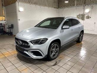 Mercedes GLA 250e AMG Line PANO/HUD/360/NAVI picture 3