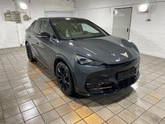 Damaged car Cupra Tavascan VZ 4Drive PANO/HUD/360/SENNHEISER/NAVI 2025/3
