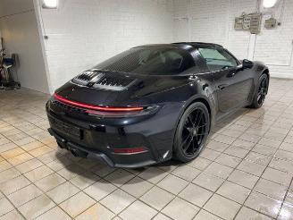 Damaged car Porsche 911 Targa 4 GTS T-Hybrid PCCB/LIFT/NACHTSICHT 2024/11