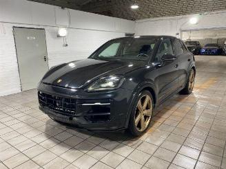 Schadeauto Porsche Cayenne E-Hybrid Beifahrerdisplay/Pano/Sportsitz 2024/4