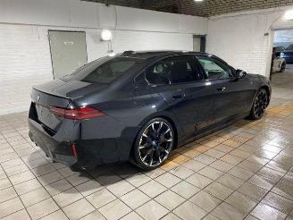 BMW i5 xDrive40 M Sport Pro PANO/HUD/AHK/360/B&W picture 2