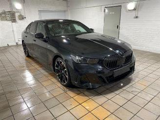 krockskadad bil auto BMW i5 xDrive40 M Sport Pro PANO/HUD/AHK/360/B&W 2024/4