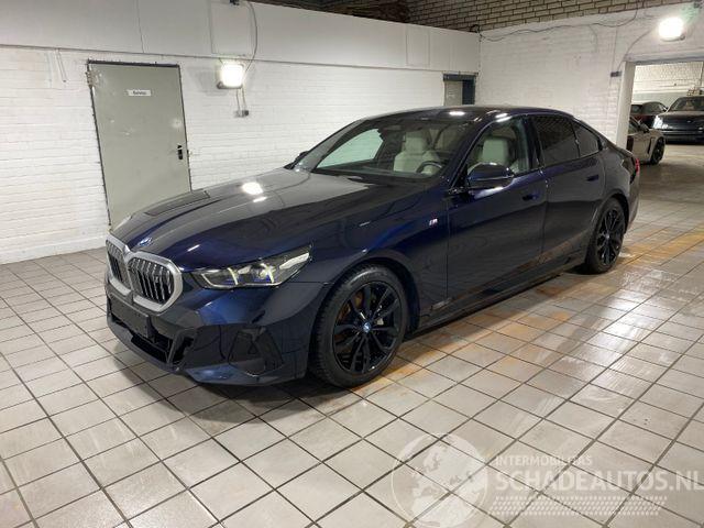 BMW i5 eDrive40 M Sport HUD/360/NAVI